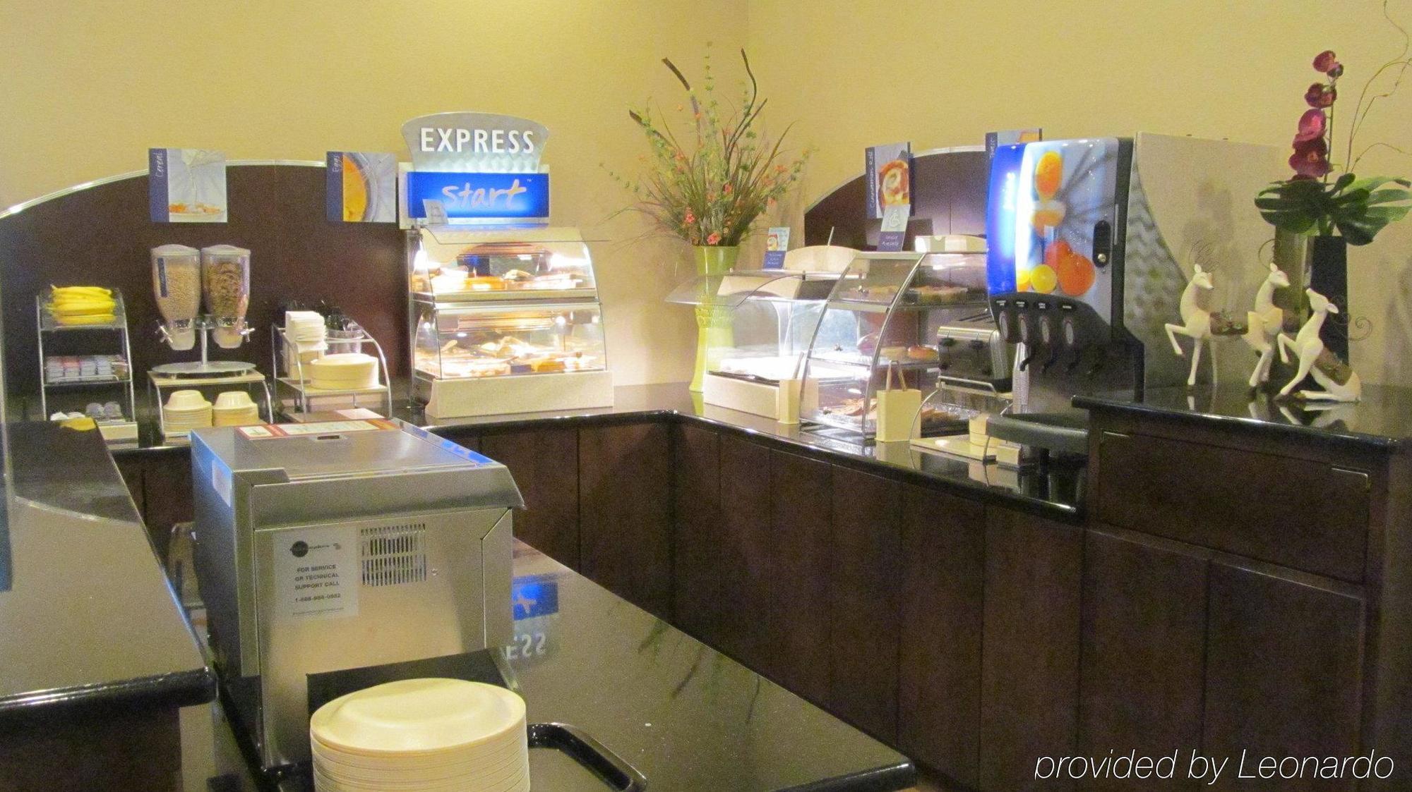 Holiday Inn Express Hotel & Suites Lexington By Ihg Kültér fotó