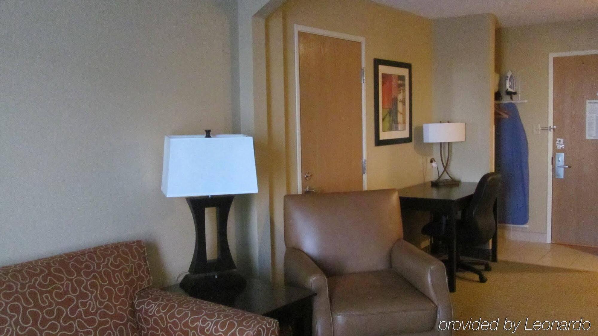 Holiday Inn Express Hotel & Suites Lexington By Ihg Kültér fotó